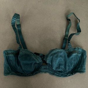 💚 NWOT Chantelle dark green 32B balconnet bra